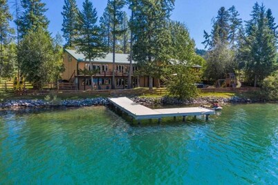 Amazing Flathead River Location Gunner River Lodge