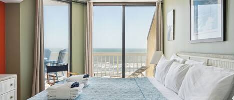 4 chambres, fer et planche à repasser, Wi-Fi gratuit, draps fournis