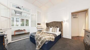 3 間睡房、書桌、熨斗/熨衫板、床單