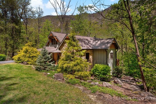 Mohican's Landing by Carolina Properties - Views, Riverfront on the Rocky Broad!