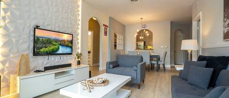 Télévision LCD, console de jeux vidéo, lecteur de DVD