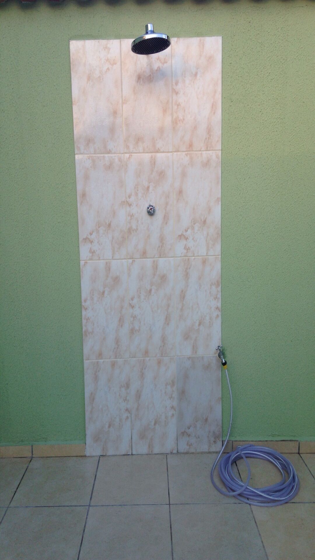 Lovely new home! Two parking spaces, two bedrooms, barbecue.