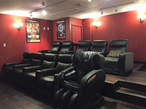 Interior - 8 bedrooms 7 bathrooms private pool theater room and spectacular lake view! (Kissimmee)