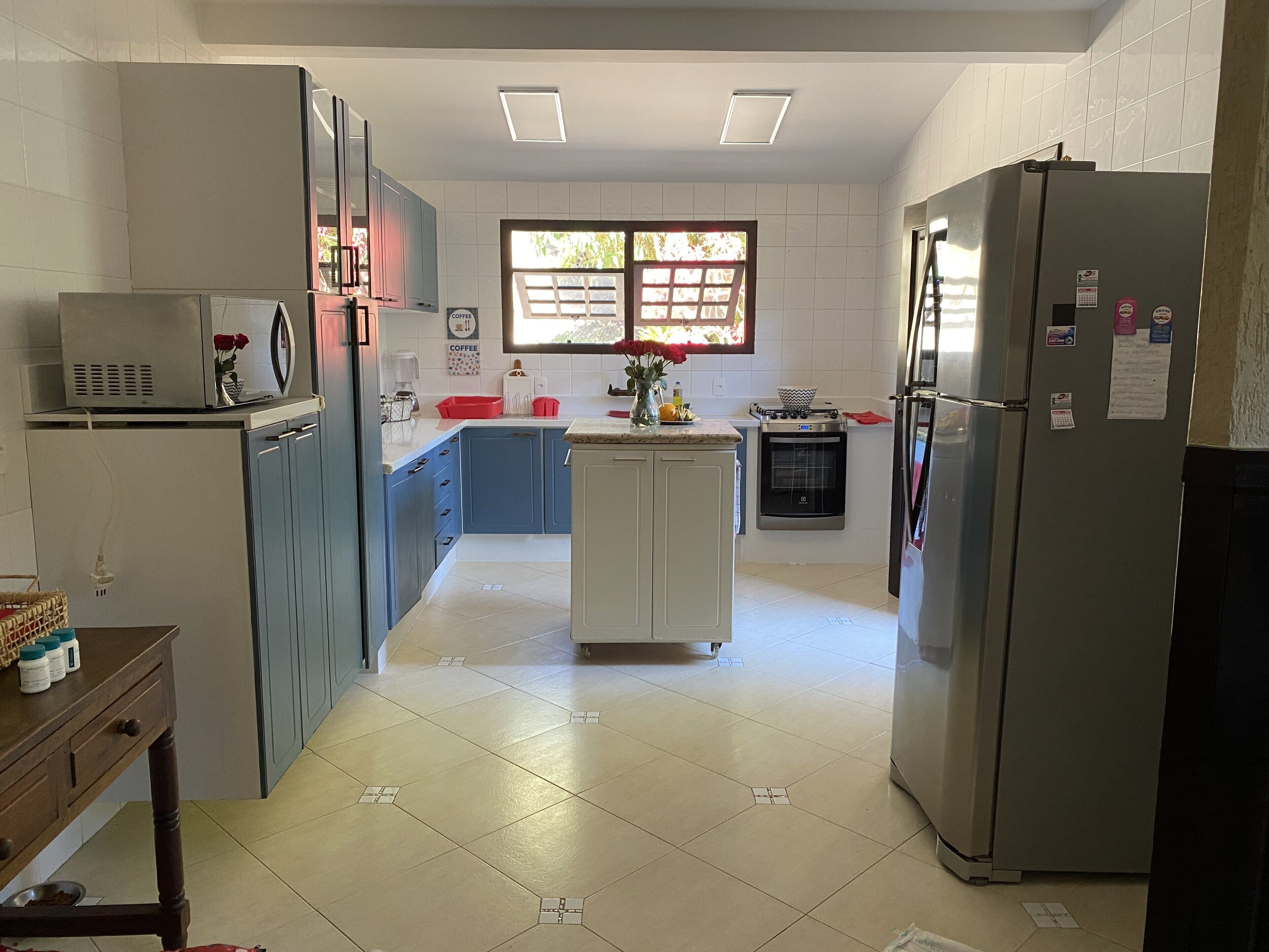 Excellent house Itaipava 4 suites, pool, barbecue, generator and service.