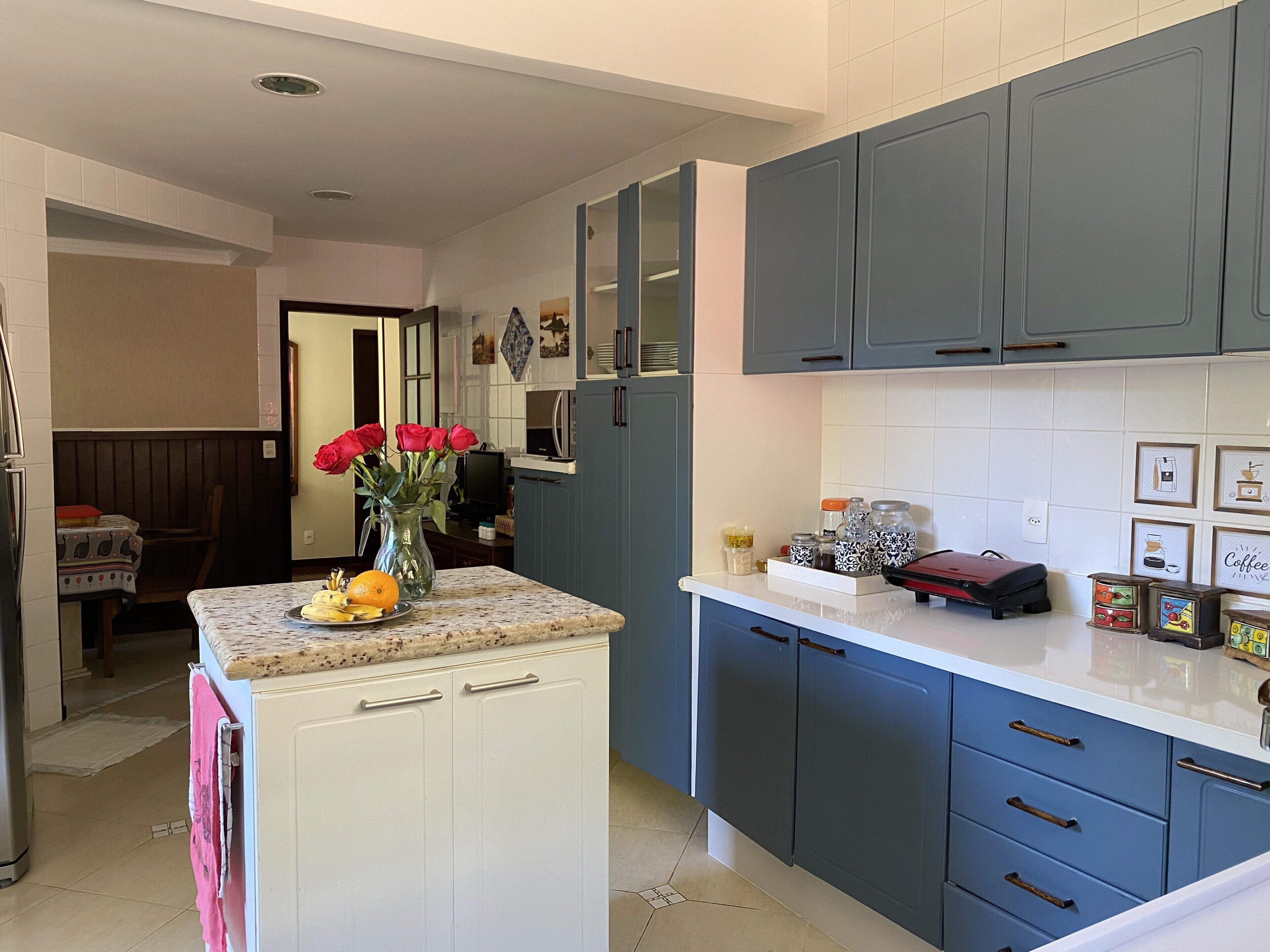 Excellent house Itaipava 4 suites, pool, barbecue, generator and service.