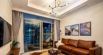 AMAVI LUXURY - VINHOMES SPACIOUS AND COZY APT FOR FAMILY/GROUP - 4 BR