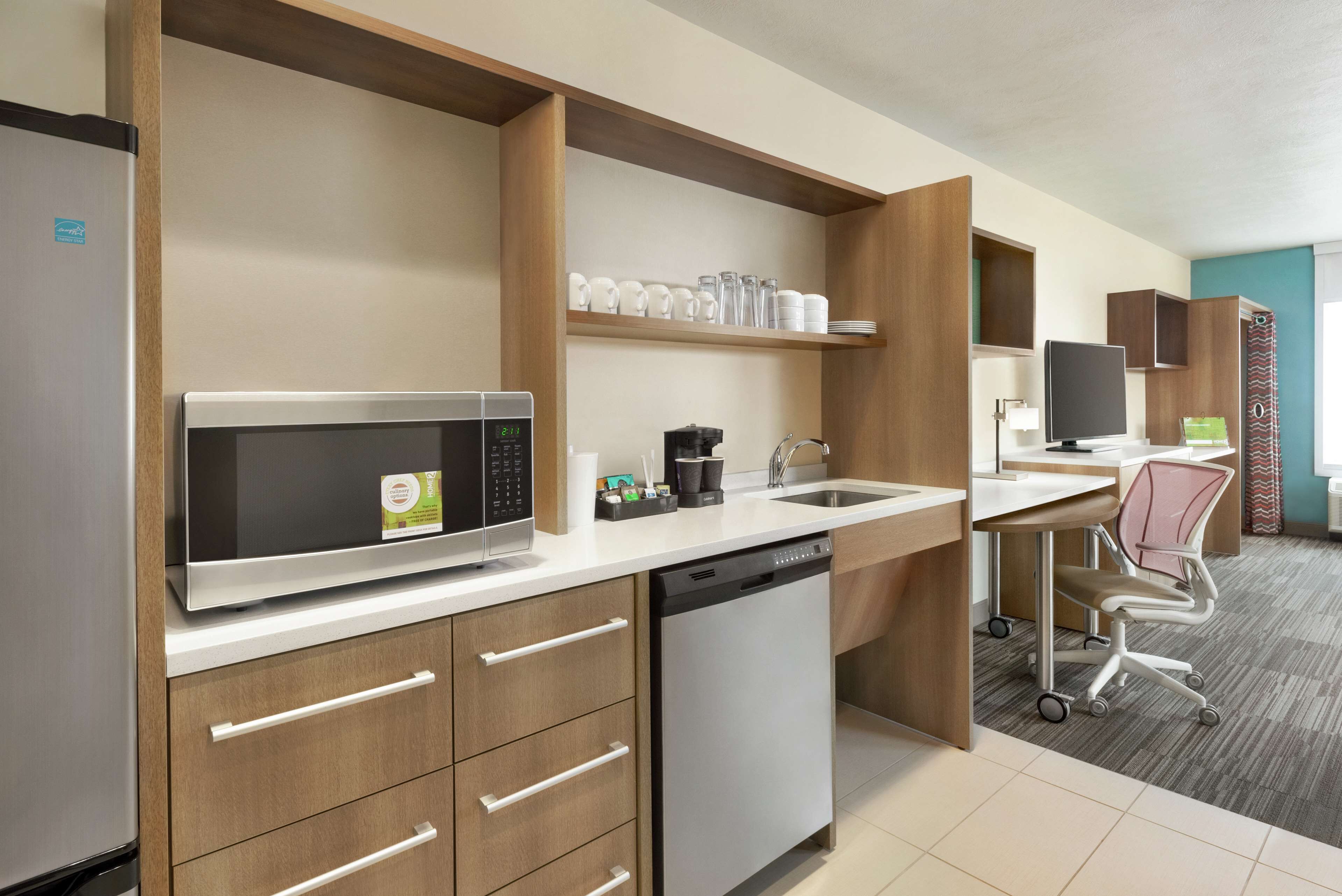 studio, 1 queen bed, accessible, bathtub | in-room safe, desk, blackout curtains, iron/ironing board