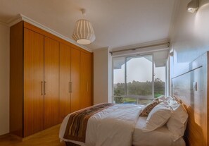 1 多间卧室、WiFi、床单、轮椅无障碍