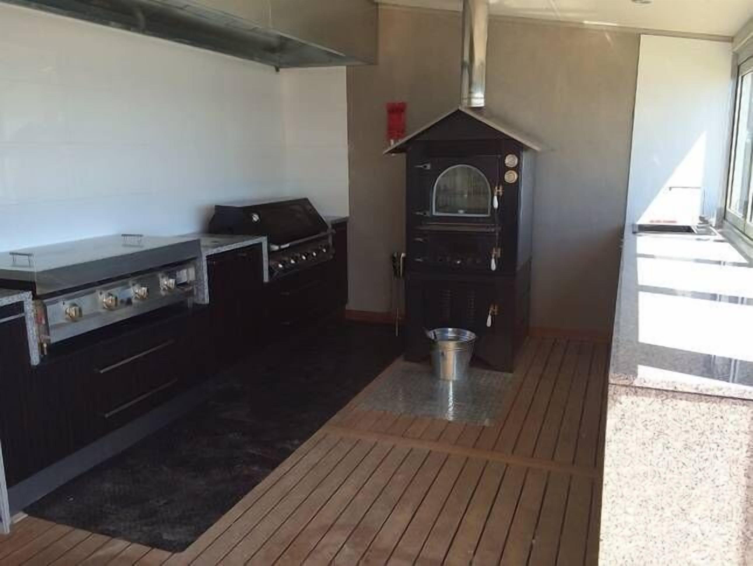 Yorke 272 Indulgence Award Winner- — image 5