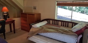 4 chambres, fer et planche à repasser, Wi-Fi, draps fournis