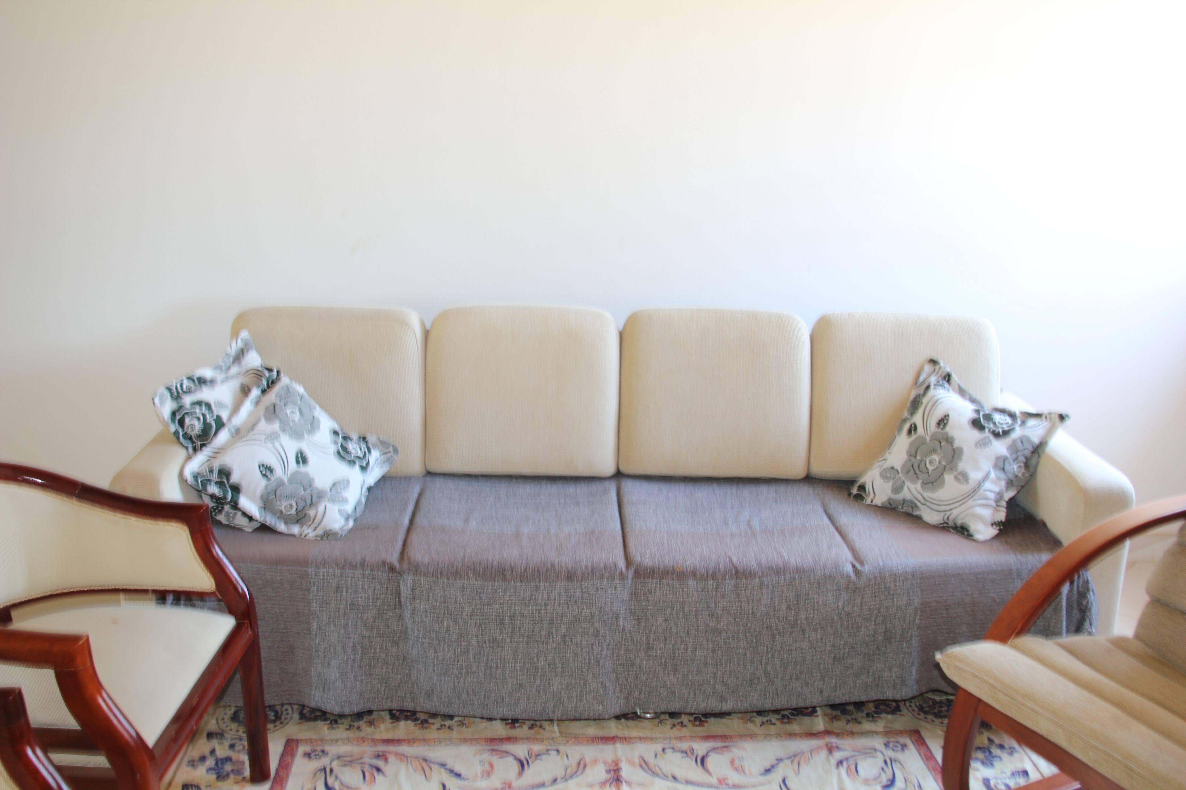 Condominium farm, near SP, Heated pool. Ideal for children/elderly family