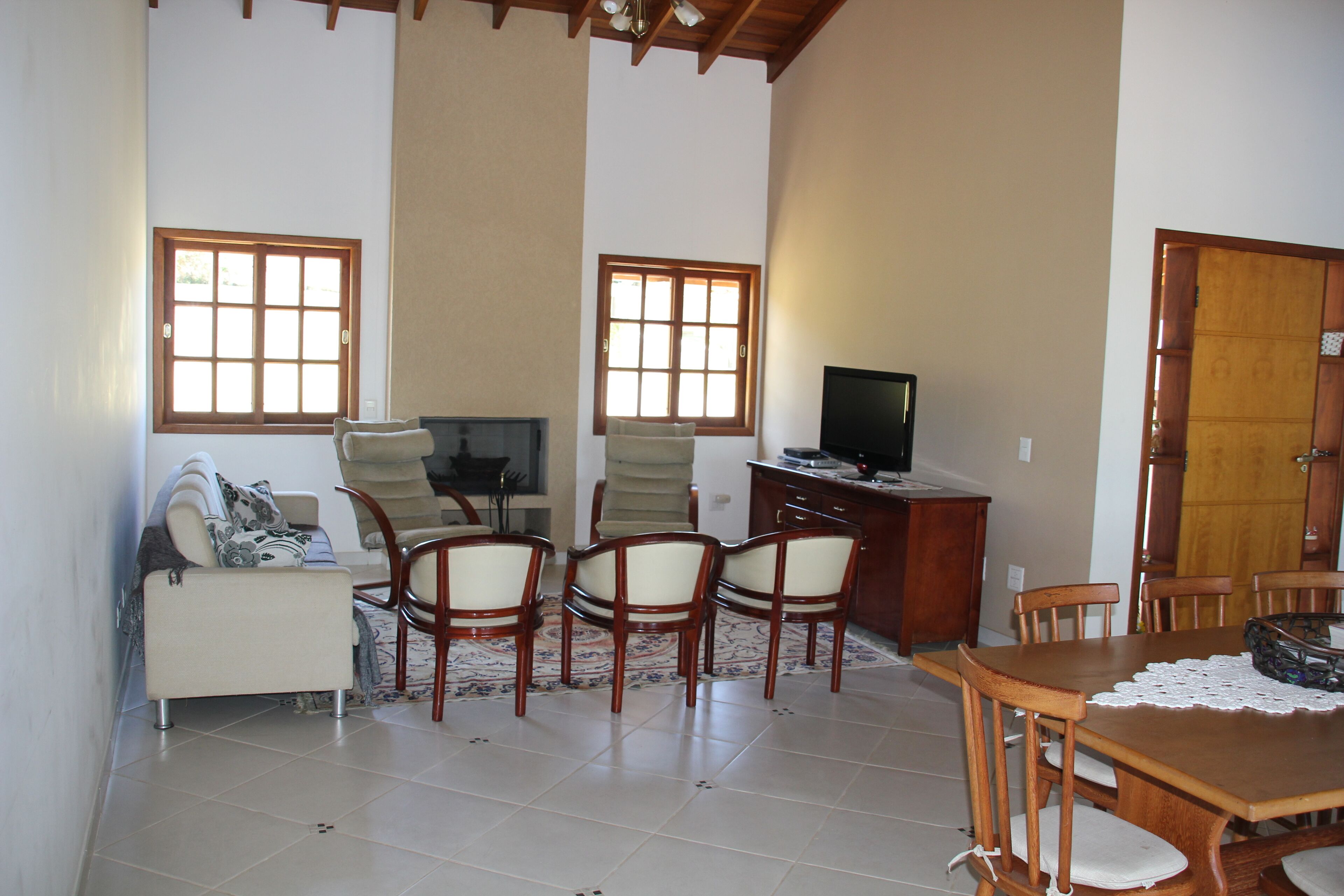 Condominium farm, near SP, Heated pool. Ideal for children/elderly family