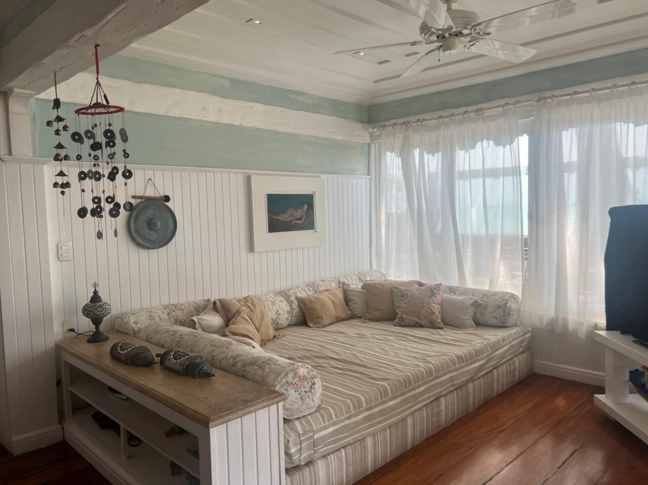 Dream Beach Ocean Front at Praia do Canto - 8 Suites