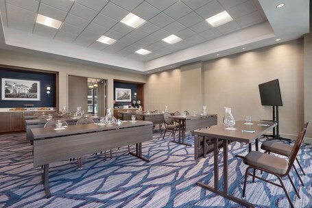 Hilton Garden Inn Chicago Downtown South Loop - Image 23