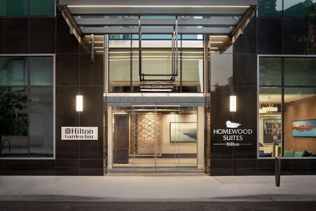 Hilton Garden Inn Chicago Downtown South Loop - Image 6
