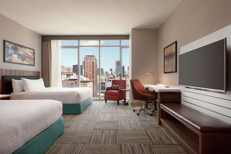 Hilton Garden Inn Chicago Downtown South Loop - Image 1