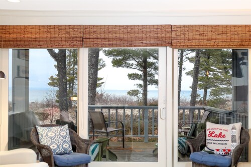 Lake Michigan Condo / 2 BD / 2 BTH / Sleeps 5 / Wilderness 8 / Glen Arbor