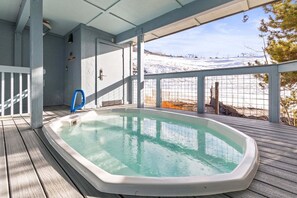 Outdoor spa tub - Summer Special! Fully Remolded Ground Floor Condo, Walk to Base, Ski In/Ski Out (Steamboat Springs)