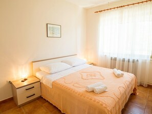 1 bedroom, iron/ironing board, Internet, bed sheets - Apartment Franjo, (15901), Rovinj, hr (Rovinj)