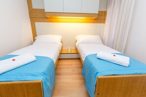 2 habitaciones, tabla de planchar con plancha y wifi gratis