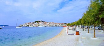 Apartments Diana, (12889), Primošten, hr