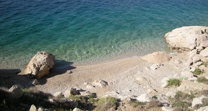 Ferienwohnungen und Zimmer Meri, (8551), Baška Voda, hr