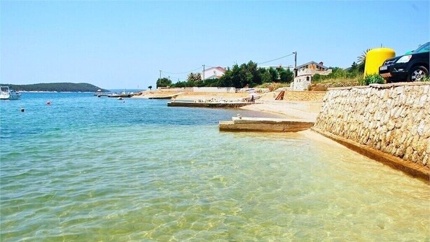 Beach - Apartments Jasmin, (14367), Barbat, hr (Barbat)