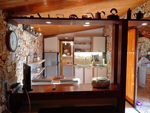 Kühlschrank, Kochgeschirr/Geschirr/Besteck