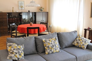 TV