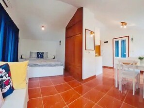 1 bedroom, iron/ironing board, Internet, bed sheets