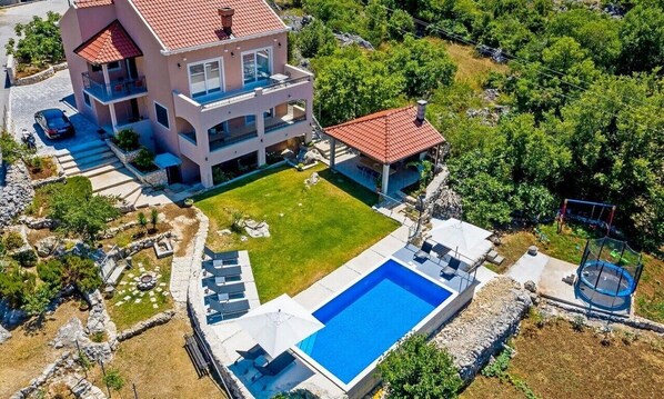 Exterior - Holiday home Miho, (15926), Gromaca, hr (Gromaca)