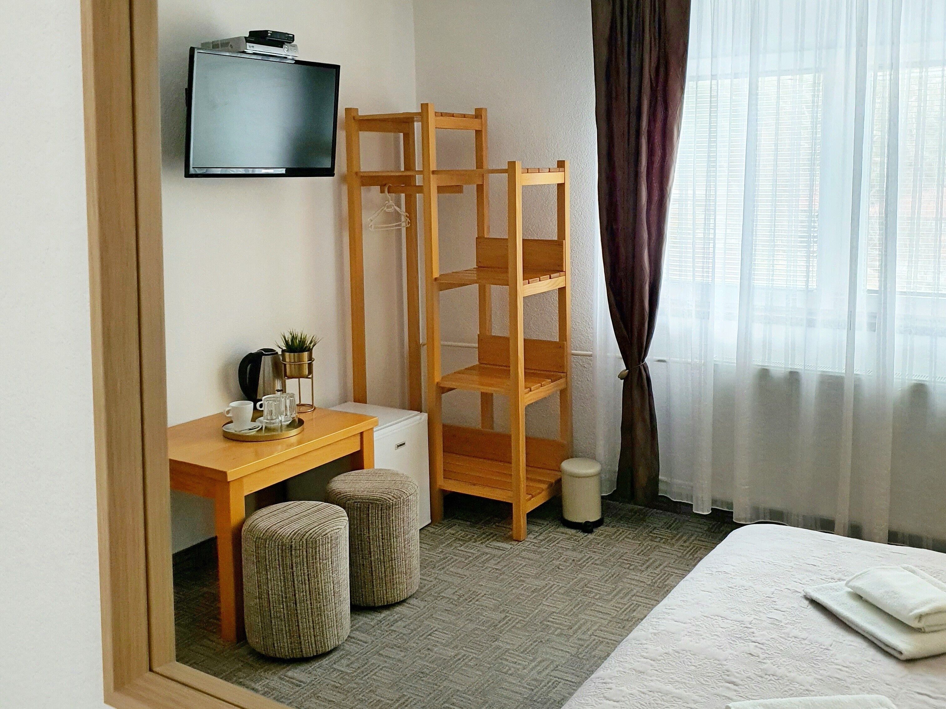 1 camera, accesso a Internet, lenzuola