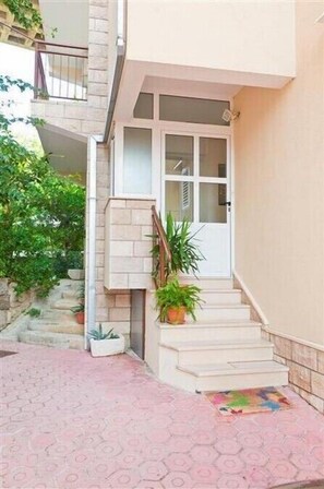 Exterior detail - Apartments Anesa, (13864), Podgora, hr (Podgora)