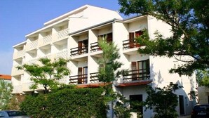 Unclassified image, 5 of 14, button - Apartments Sanja, (15533), Pag, hr (Pag)