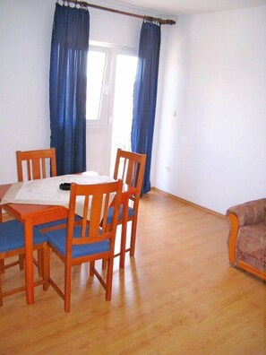 Dining - Apartments Perka, (9462), Okrug Gornji, hr (Okrug Gornji)
