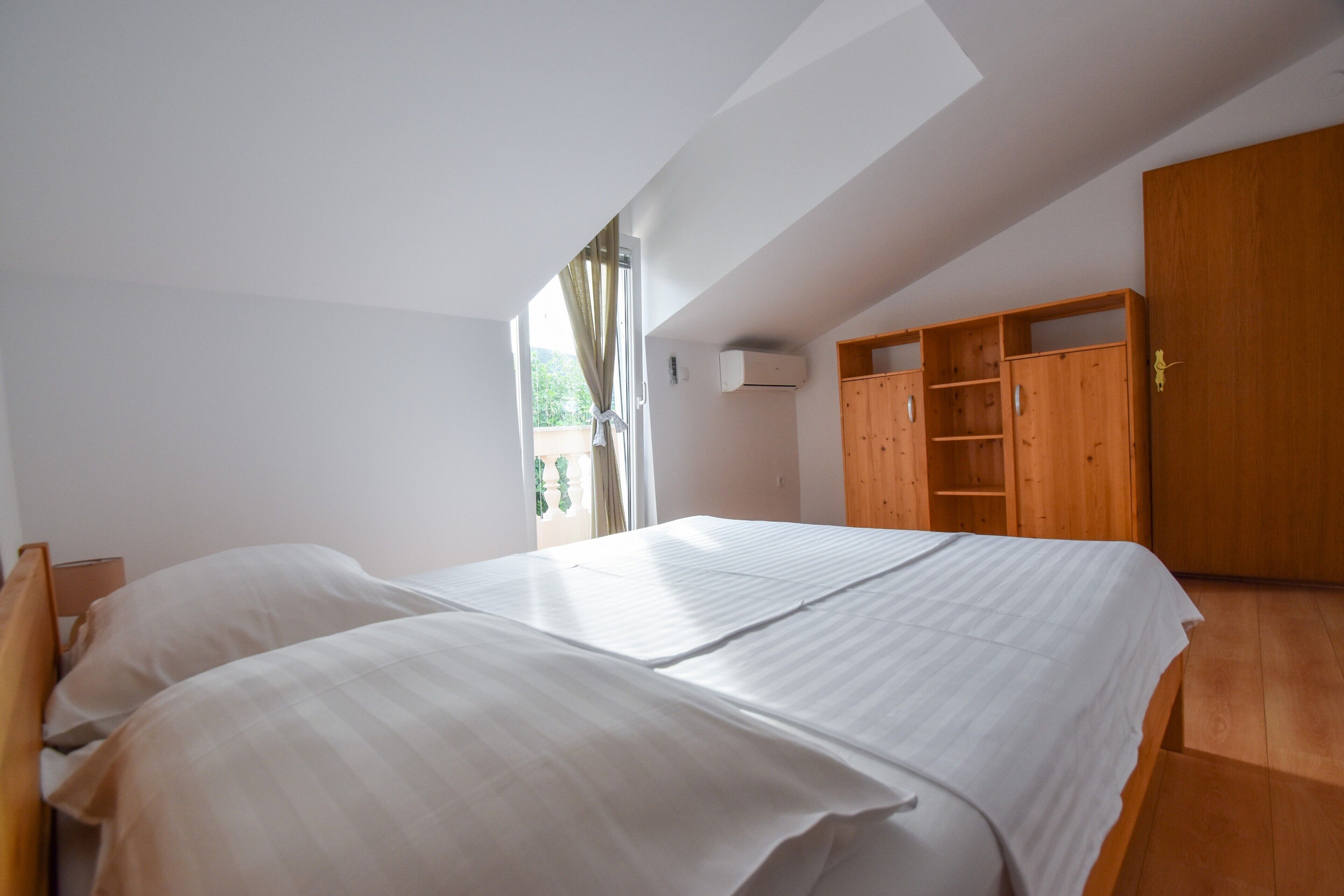 2 chambres, accès Internet, draps fournis