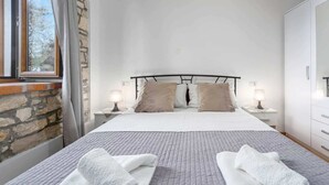 1 chambre, accès à Internet, literie fournie