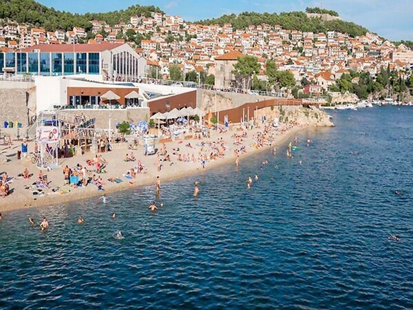 Beach nearby - Apartments Mile, (15331), Šibenik, hr (Šibenik)