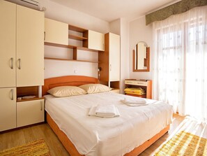 1 bedroom, Internet, bed sheets