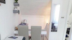 Dining - Apartments Radislav, (10952), Vis, hr (Vis)