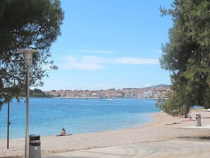 Beach nearby - Apartments Zdenka, (10898), Vodice, hr (Vodice)