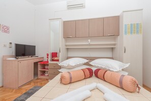 1 Schlafzimmer, Internetzugang, Bettwäsche