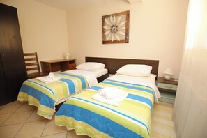 2 bedrooms, Internet, bed sheets