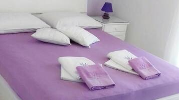 1 chambre, accĂšs Internet, draps fournis