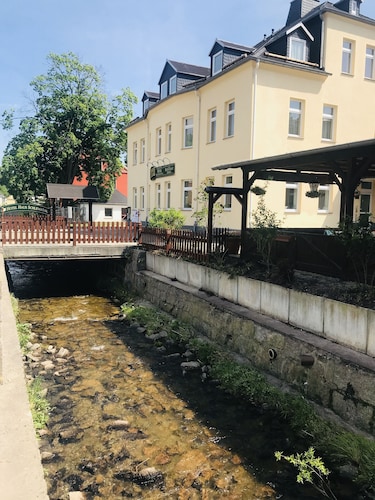 Haus Schlematal Hotel und Restaurant