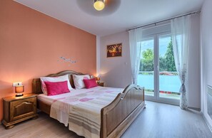 5 chambres, fer et planche Ă repasser, accĂšs Internet, draps fournis