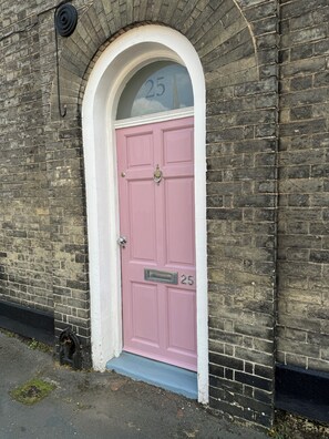 Exterior detail - Charming Central City period home for 6. FREE CANCELLATIONS.  (Norwich)