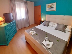 1 bedroom, internet, bed sheets - Apartments Tonka, (14491), Pucišca, hr (Pucišca)