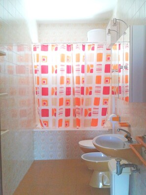 Baignoire, bidet