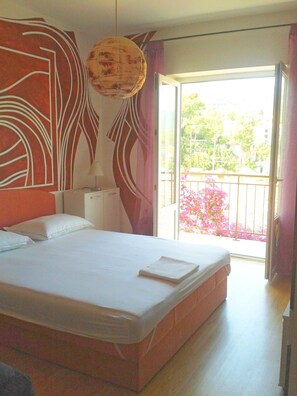 2 Schlafzimmer, Bügeleisen/Bügelbrett, Internetzugang, Bettwäsche